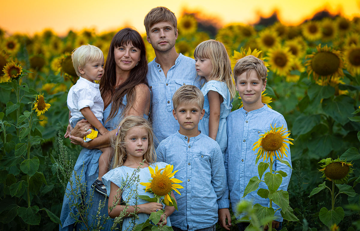Full length family fine art session